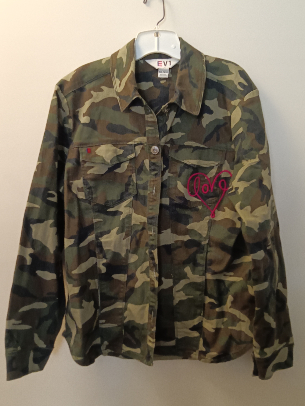EV1 Women's Camo Utility Jacket with Pink Heart Accent